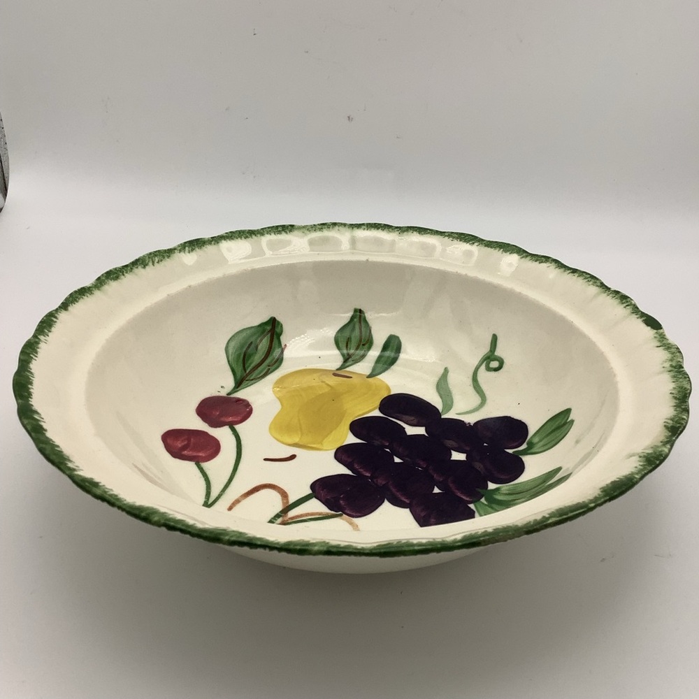 Rare find - Vintage Blue Ridge Hand-Painted Fruit Fantasy Covered Dish - Picture 5 of 16